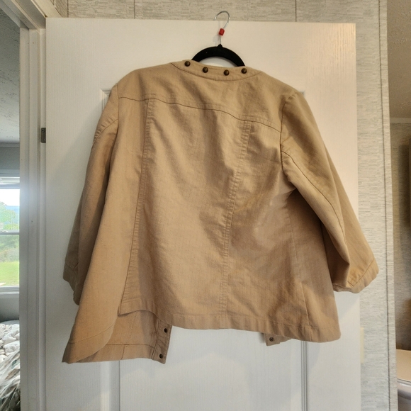 Cato Beige Utility Jacket with Stud Accents Size 14/16W Euc - Picture 4 of 5